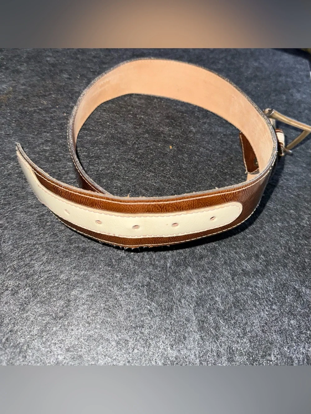 🪎Vintage DuPont Corfam Two-Tone Wide Belt Lined in Suede – Size 32